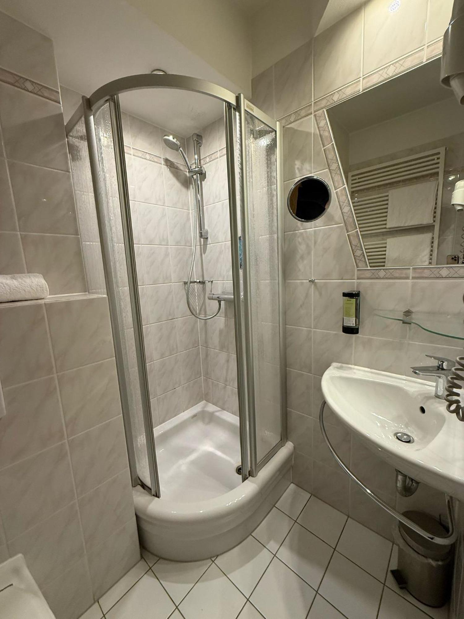 Sun Hotel Essen Eksteriør billede